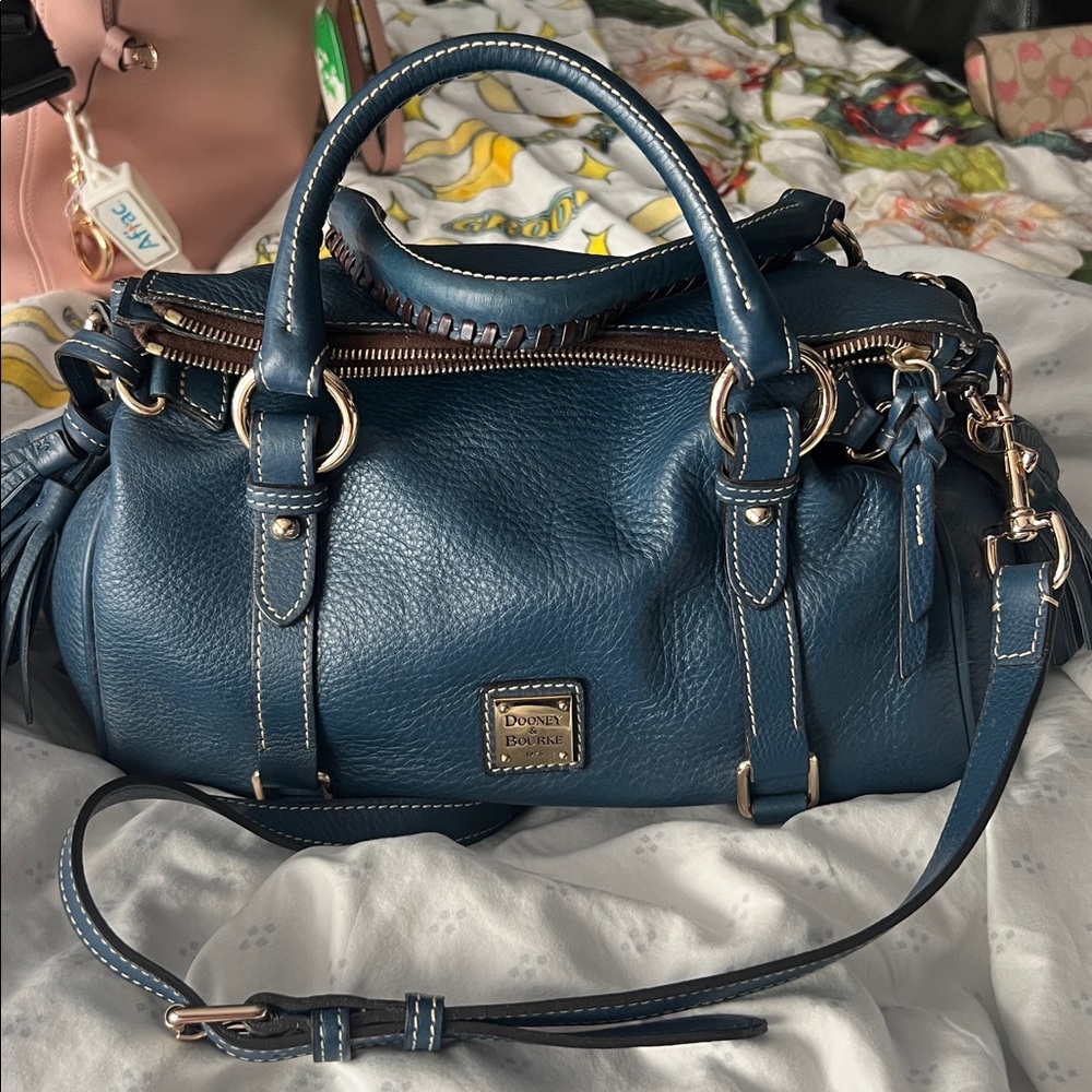 ✨Dooney & Bourke Denim blue Medium Satchel